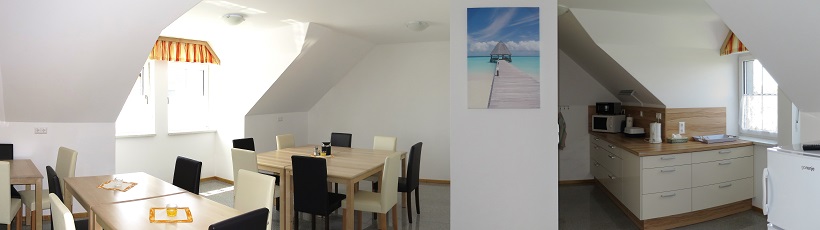 Küche und Frühstücksraum